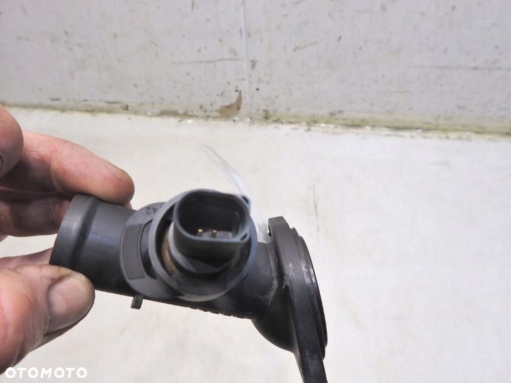OBUDOWA TERMOSTATU AUDI A3 8P 2.0 TDI 03G121121D 03L121121A - 3