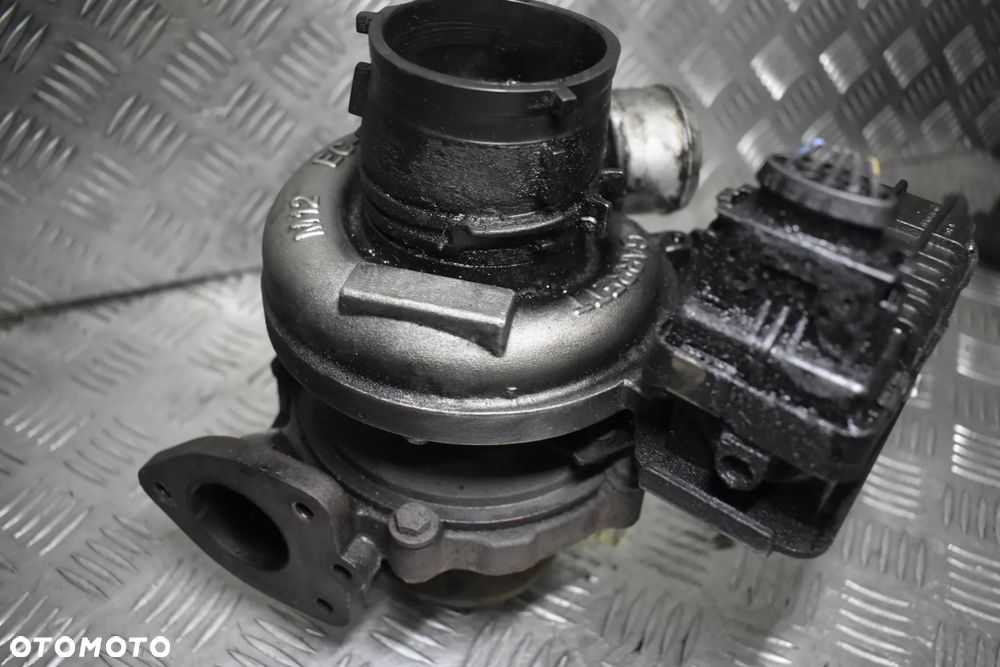 Land rover freelander 2.2d turbosprężarka turbo - 2