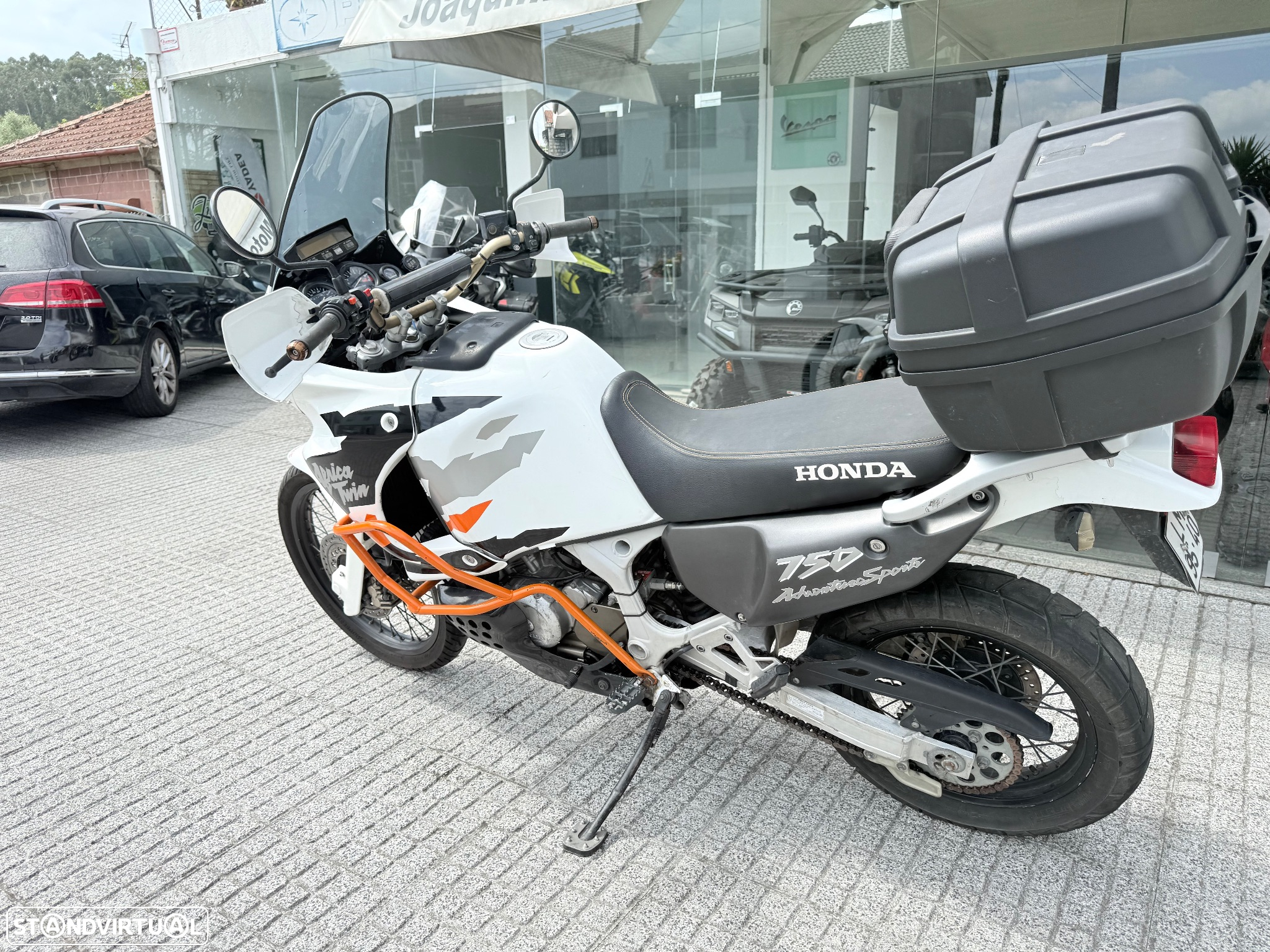 Honda Africa Twin XRV 750 - 6
