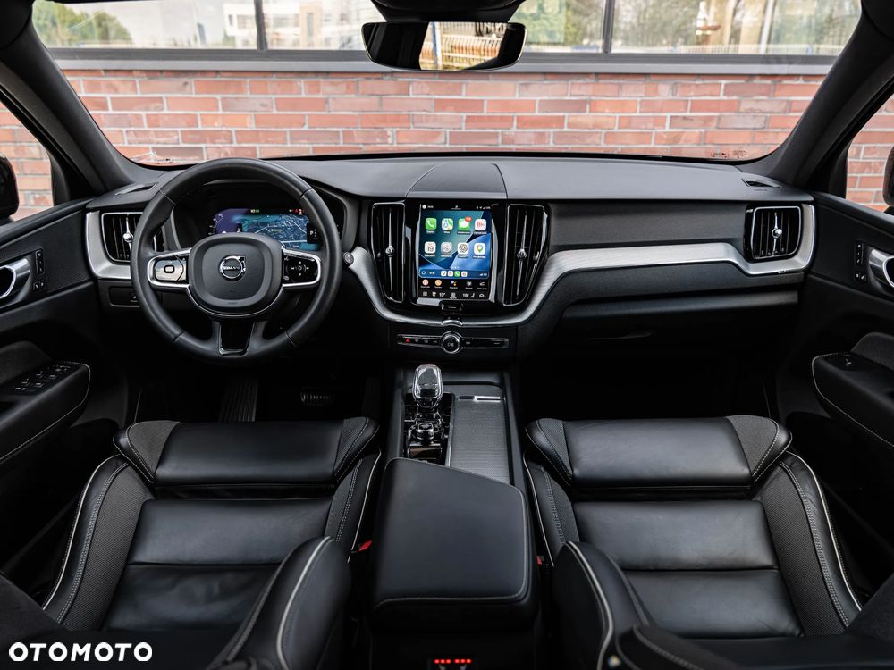 Volvo XC 60 B4 D Plus Dark - 6