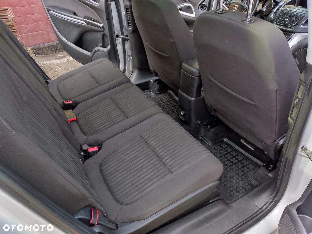 Opel Zafira - 8