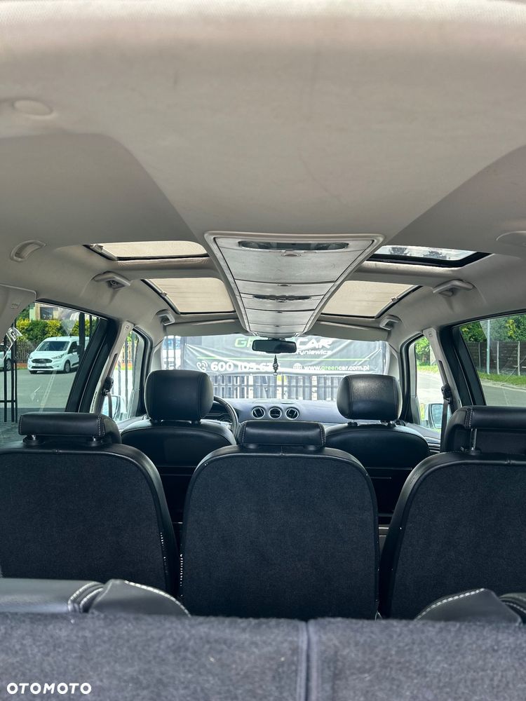 Ford Galaxy - 10