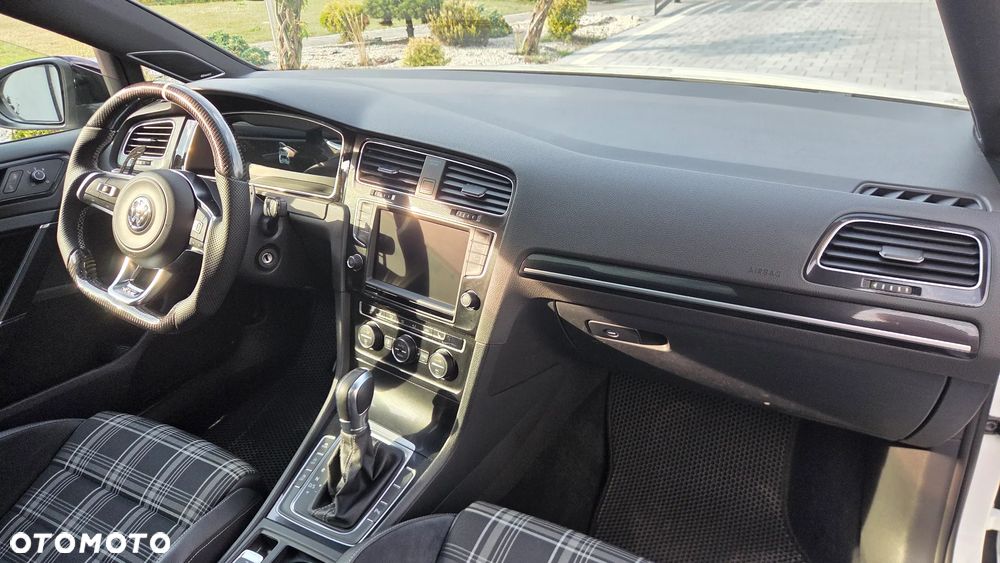 Volkswagen Golf GTD 2.0 TDI SCR DSG - 16
