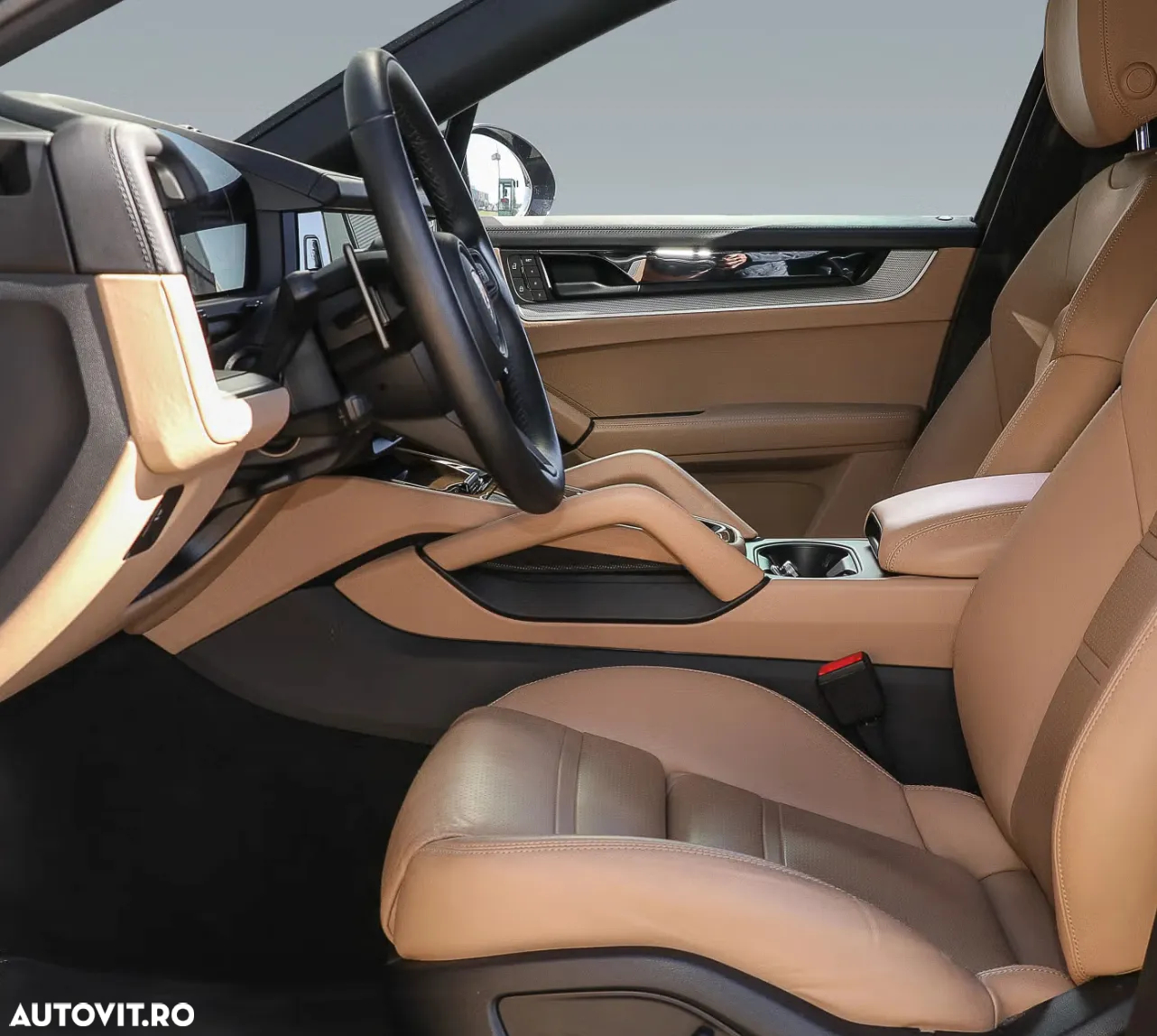 Porsche Cayenne Coupe E-Hybrid - 10
