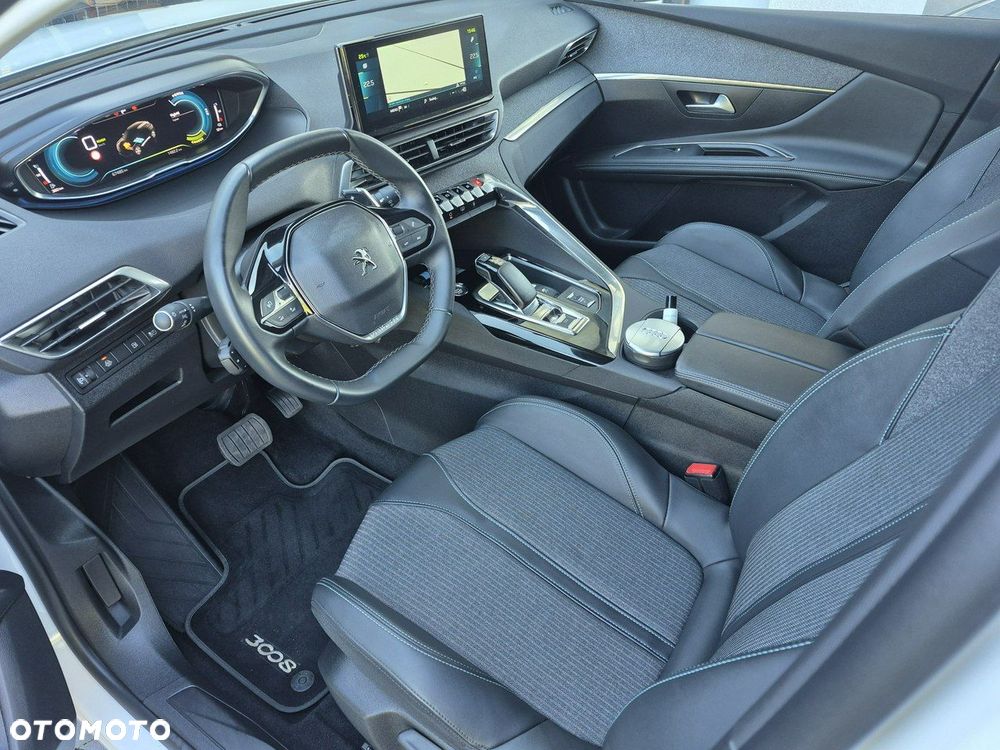 Peugeot 3008 - 13