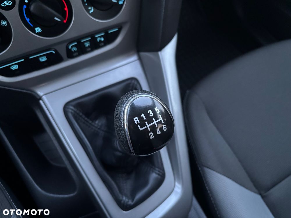 Ford Focus - 12