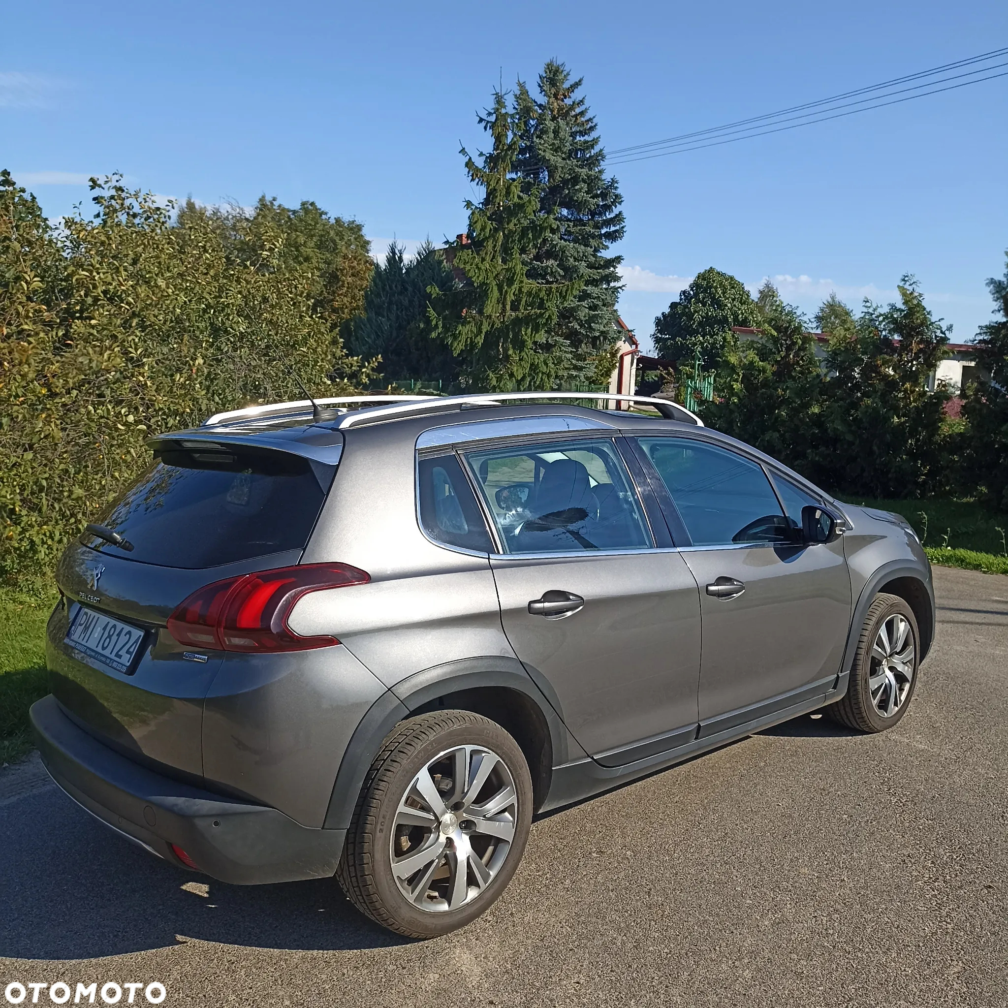 Peugeot 2008 1.2 Pure Tech Allure S&S - 5