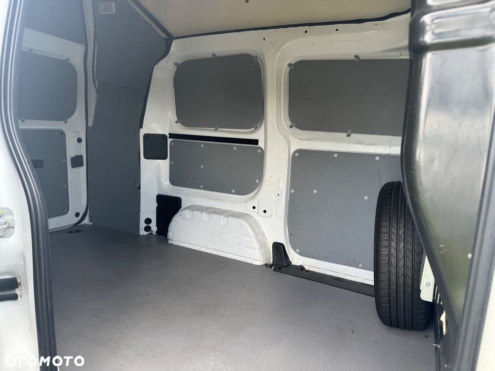 Nissan NV200 - 8