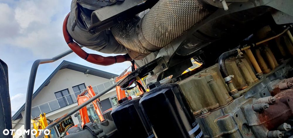 Liebherr L556 - 24
