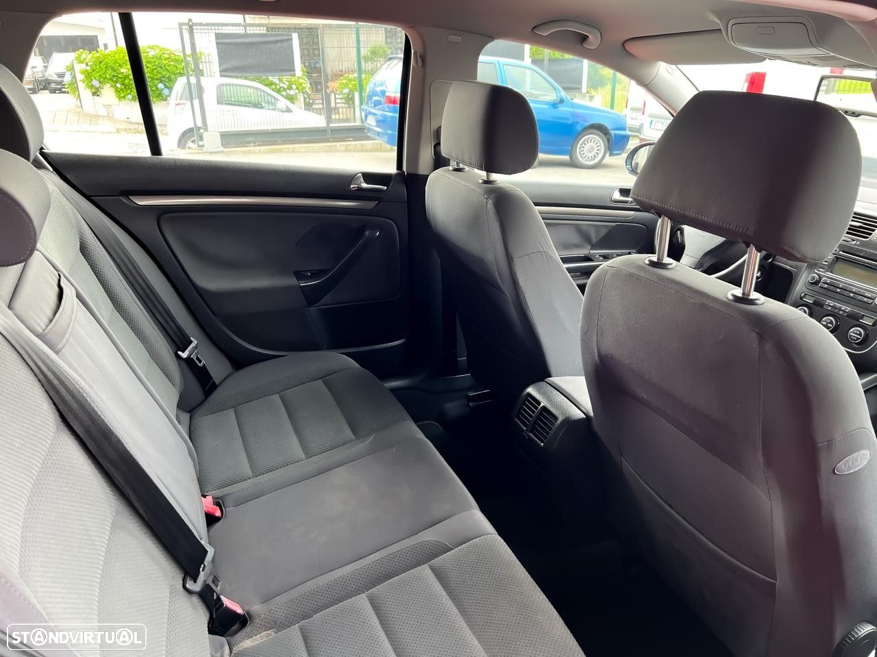 VW Golf - 15
