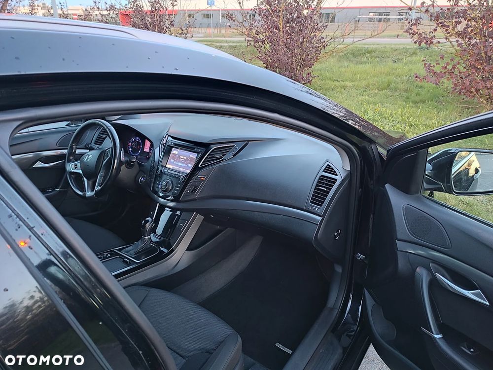 Hyundai i40 Kombi 1.7 CRDi DCT Premium - 3