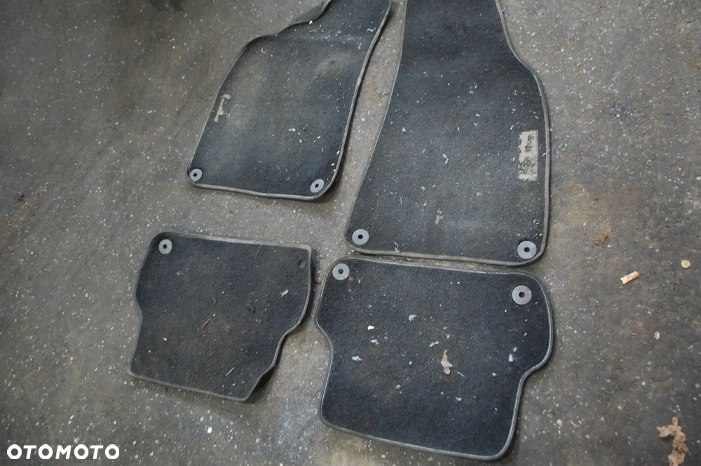 DYWANIKI WELUROWE AUDI A4 B7 KOMBI AUDI A4 B6 A6 C6 - 3