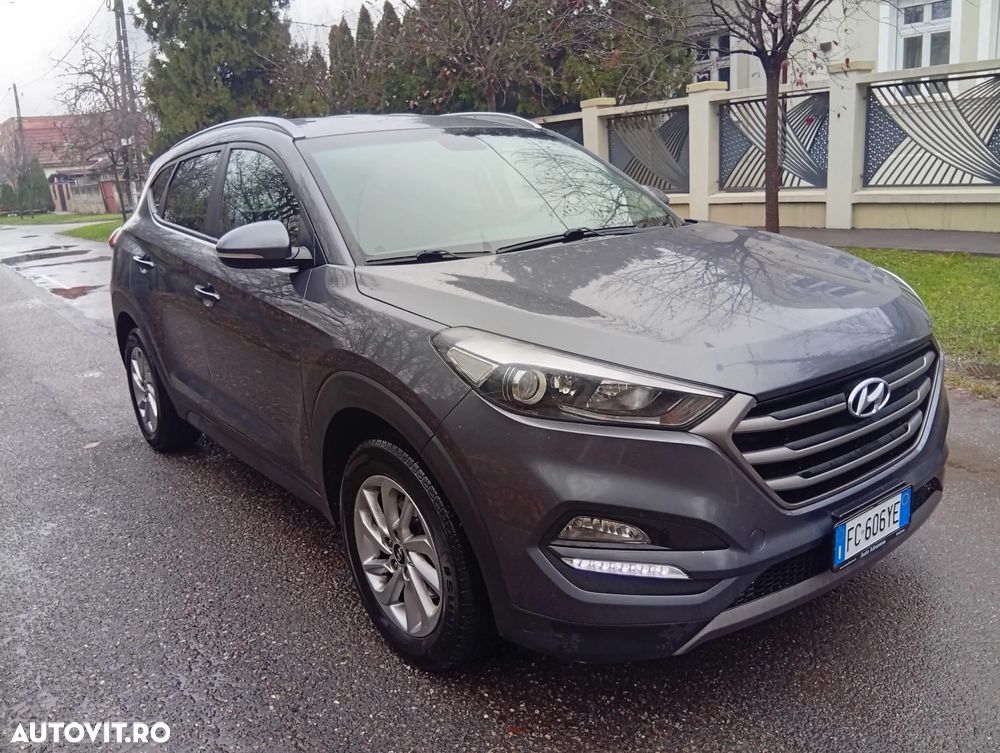 Hyundai Tucson - 2
