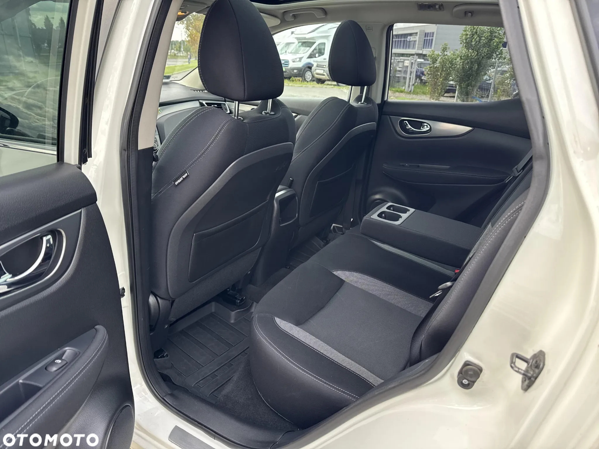 Nissan Qashqai 1.6 DIG-T N-Connecta - 13