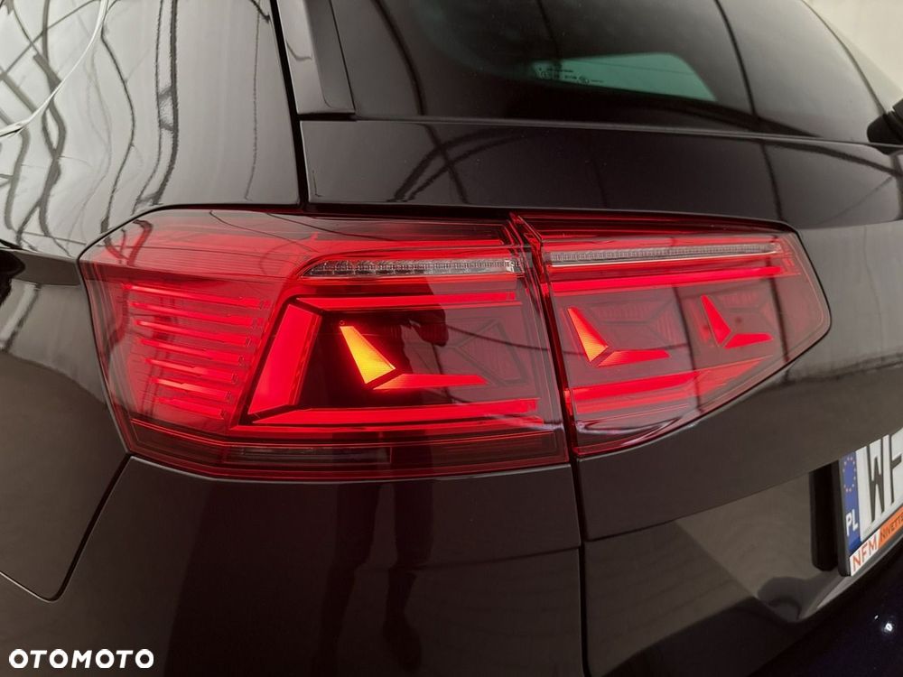 Volkswagen Passat - 30