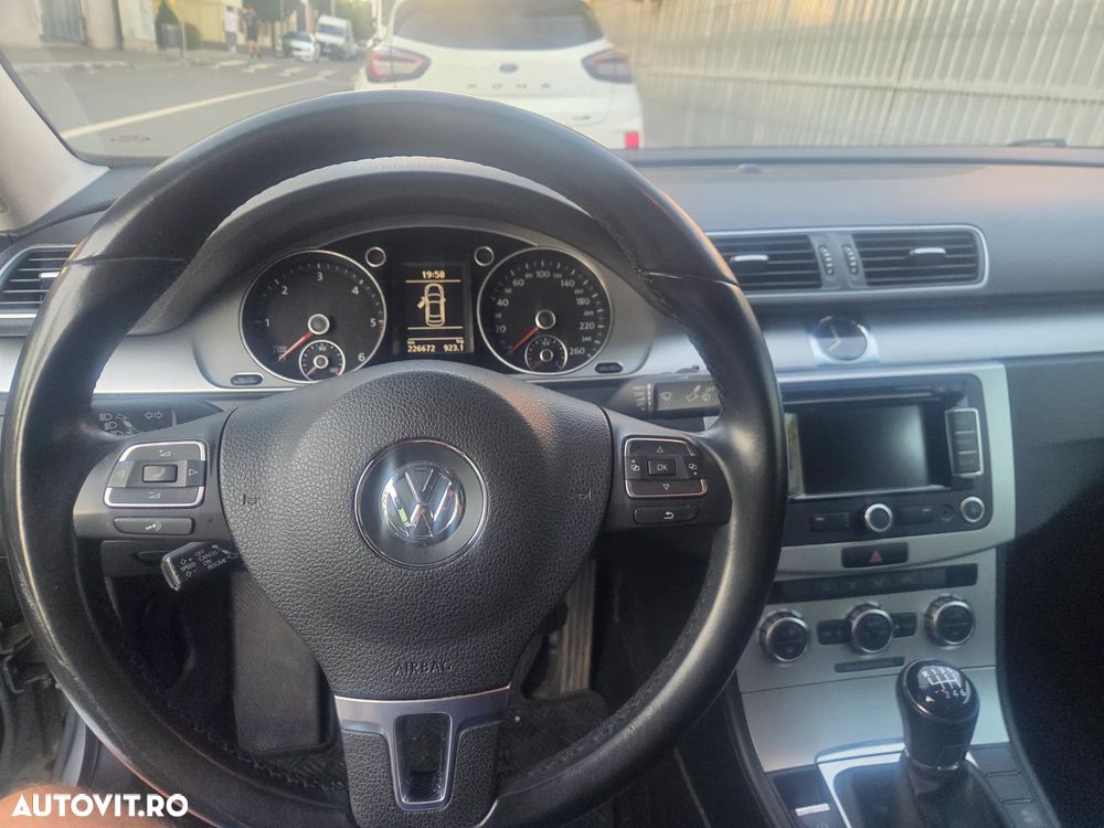 Volkswagen Passat 1.6TDI BlueMotion Tehnology Trendline - 4