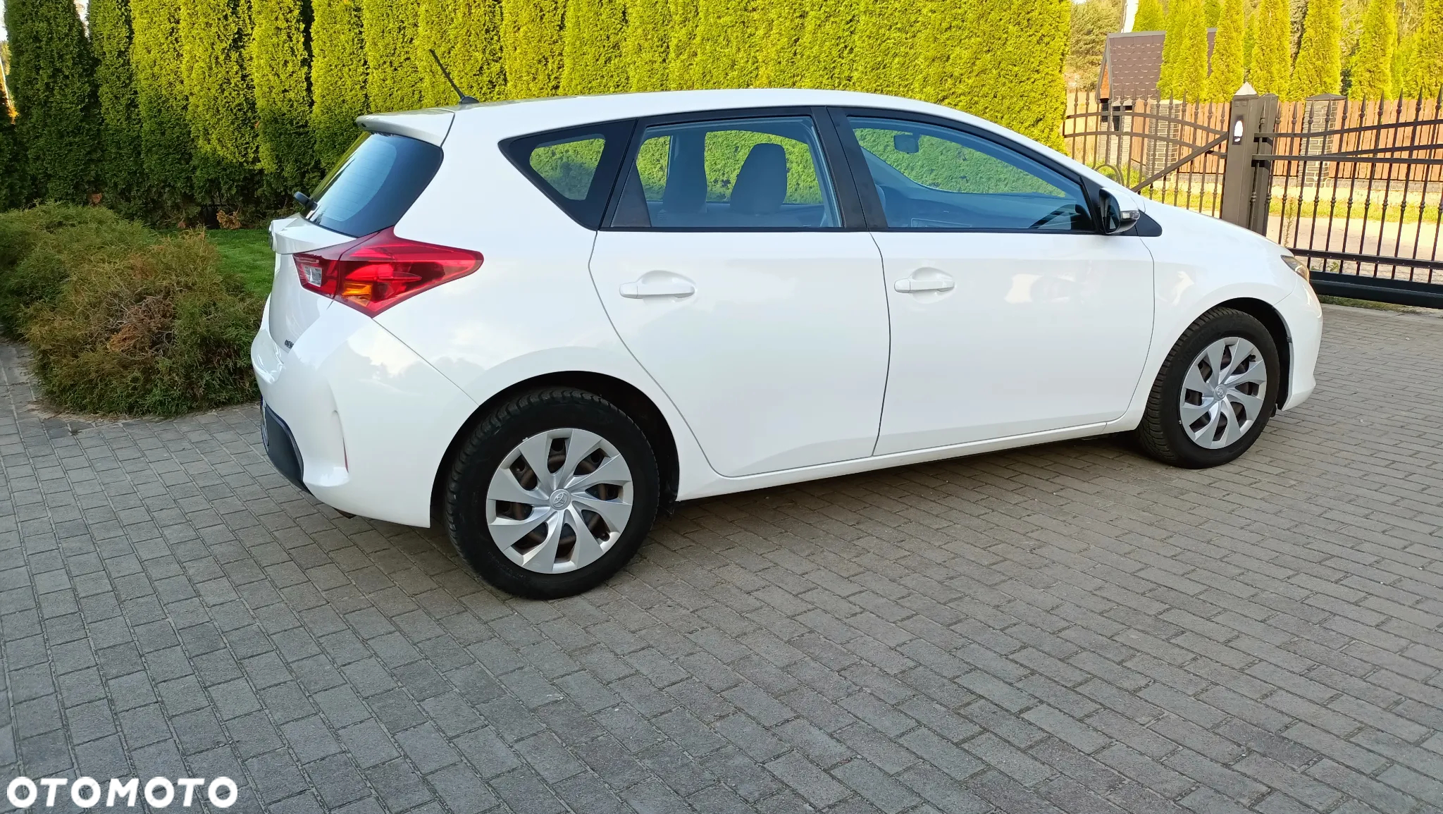 Toyota Auris 1.33 VVT-i Active - 11