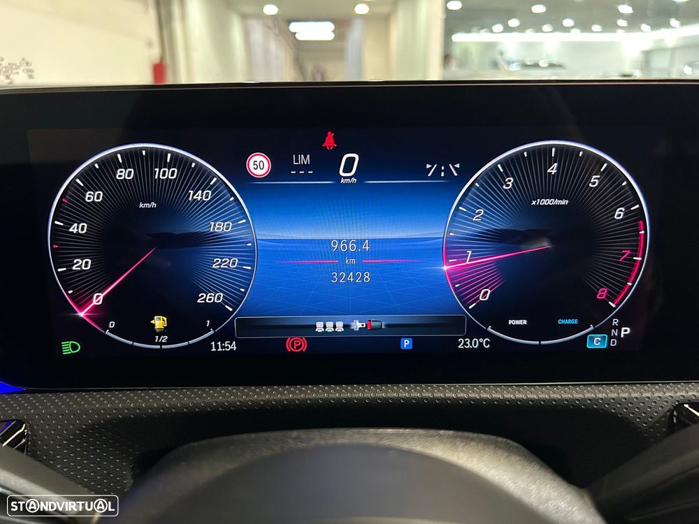 Mercedes-Benz A 200 AMG Line Aut. - 22