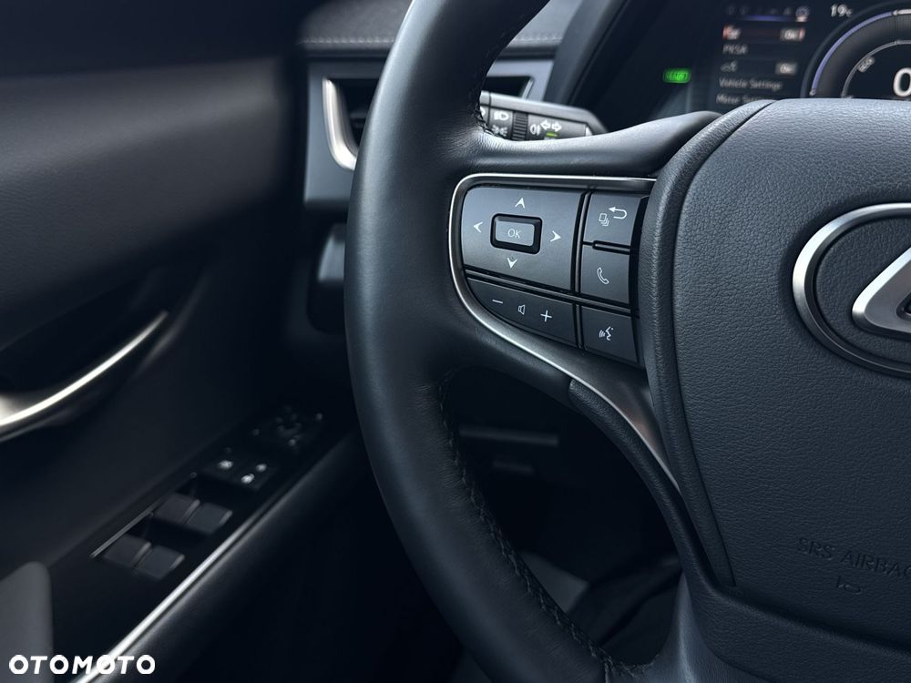 Lexus UX 250h GPF Business 2WD - 19