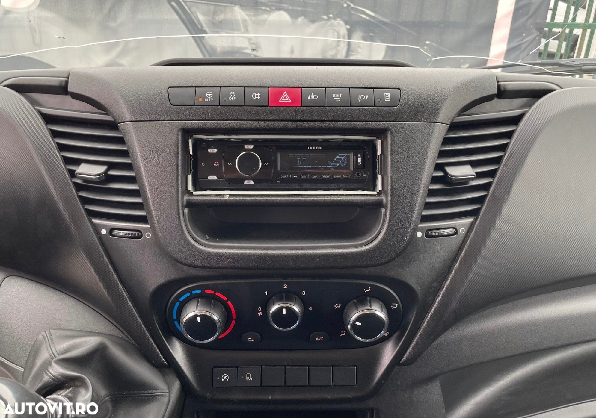 Iveco Daily 10 EUROPALETI LIFT AXA DUBLA SPATE - 14