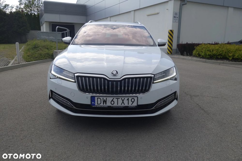 Skoda Superb 2.0 TDI SCR 4x4 Style DSG - 3