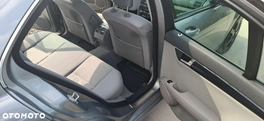 Mercedes-Benz Klasa C - 7