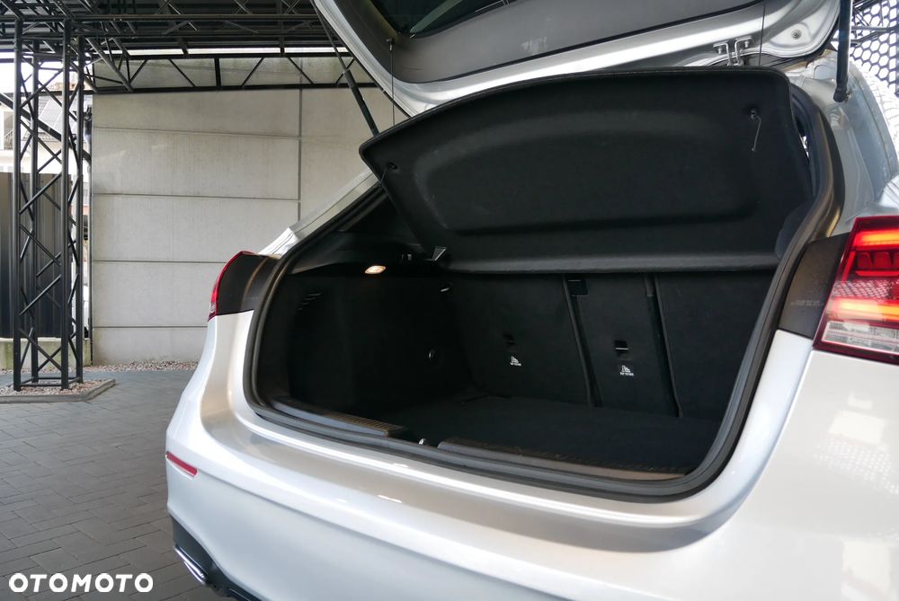 Mercedes-Benz Klasa A 250 4-Matic AMG Line 7G-DCT - 28