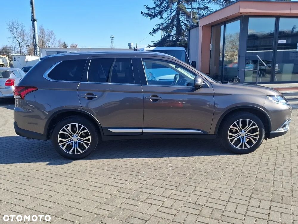 Mitsubishi Outlander 2.0 Instyle SDA 4WD CVT - 4