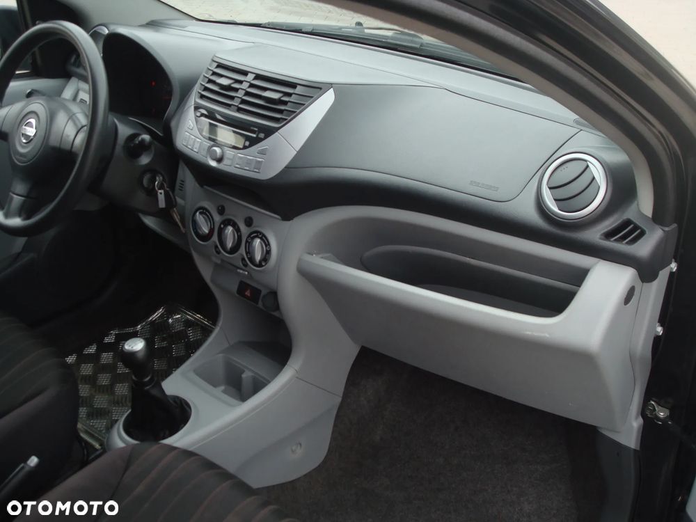 Nissan Pixo 1.0 more - 23