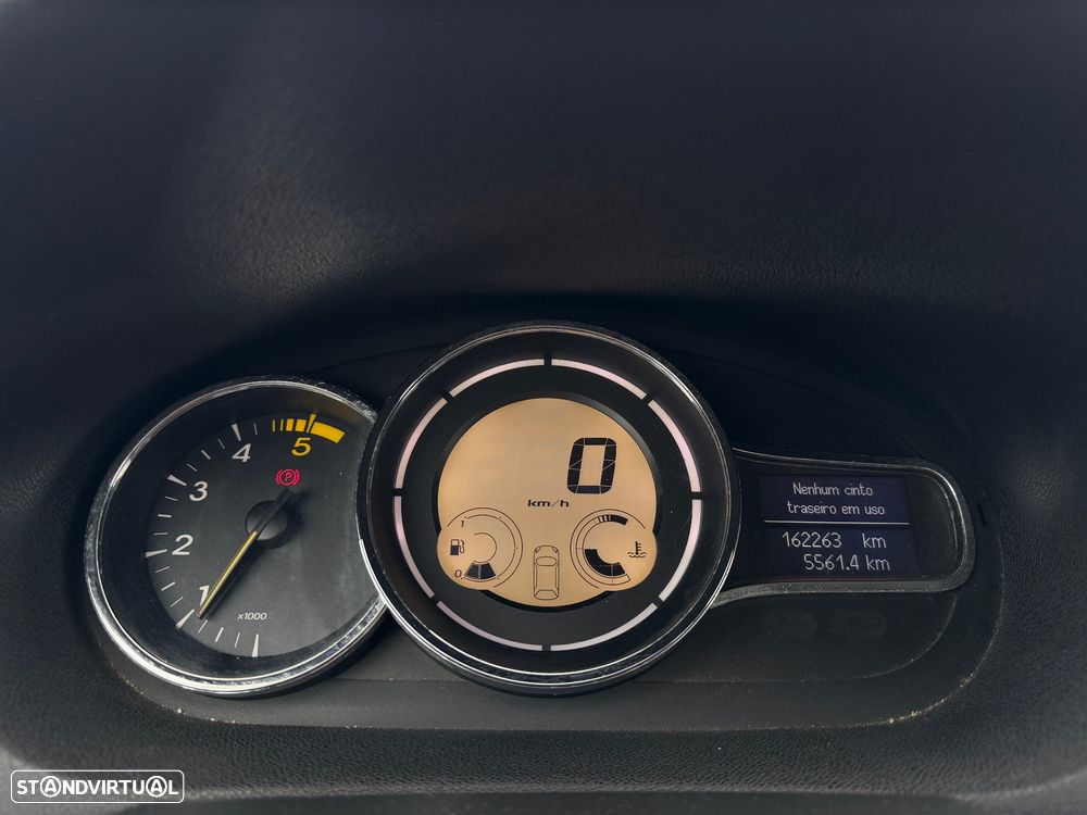 Renault Mégane 1.5 dCi Dynamique Luxe - 9