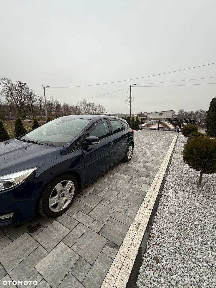 Ford Focus 1.5 TDCi SYNC Edition - 6