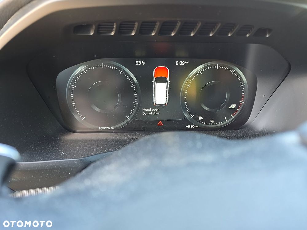 Volvo XC 90 - 12