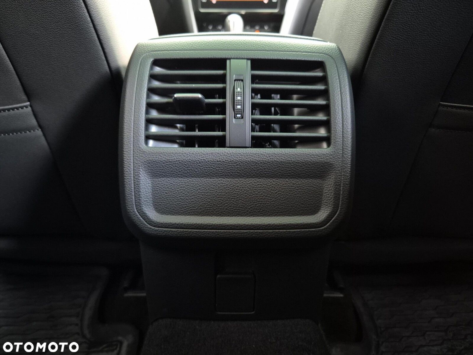 Volkswagen Arteon 2.0 TSI GPF R-Line DSG - 17