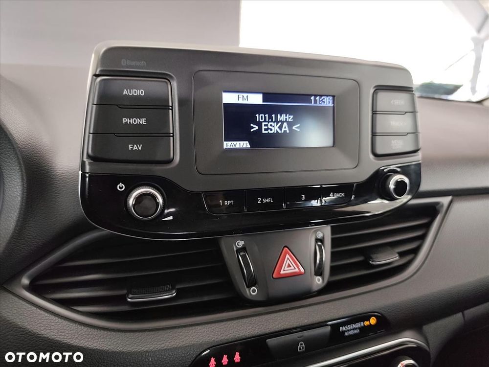 Hyundai i30 1.0 T-GDI Classic + - 11