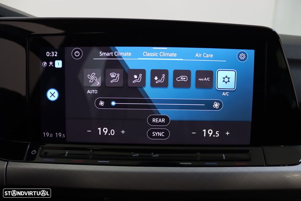 VW Golf 2.0 TDI Life - 33