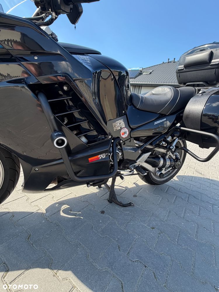 Kawasaki GTR - 8