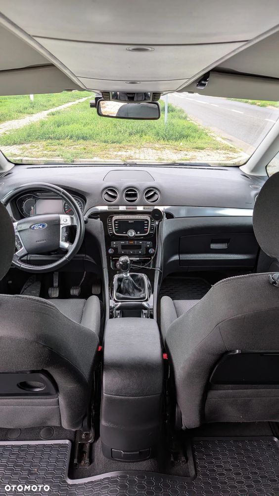 Ford Galaxy 2.0 TDCi Titanium - 18
