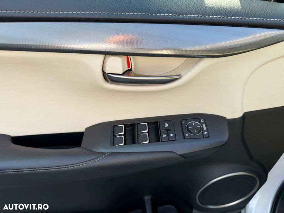 Lexus Seria NX 300h AWD Business - 20