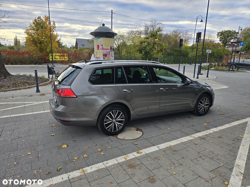 Volkswagen Golf Variant 1.6 TDI BlueMotion Technology Allstar - 4