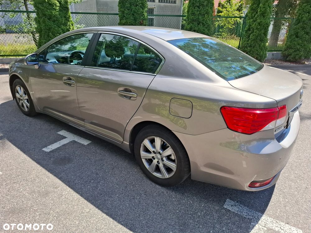 Toyota Avensis 1.8 Active - 1