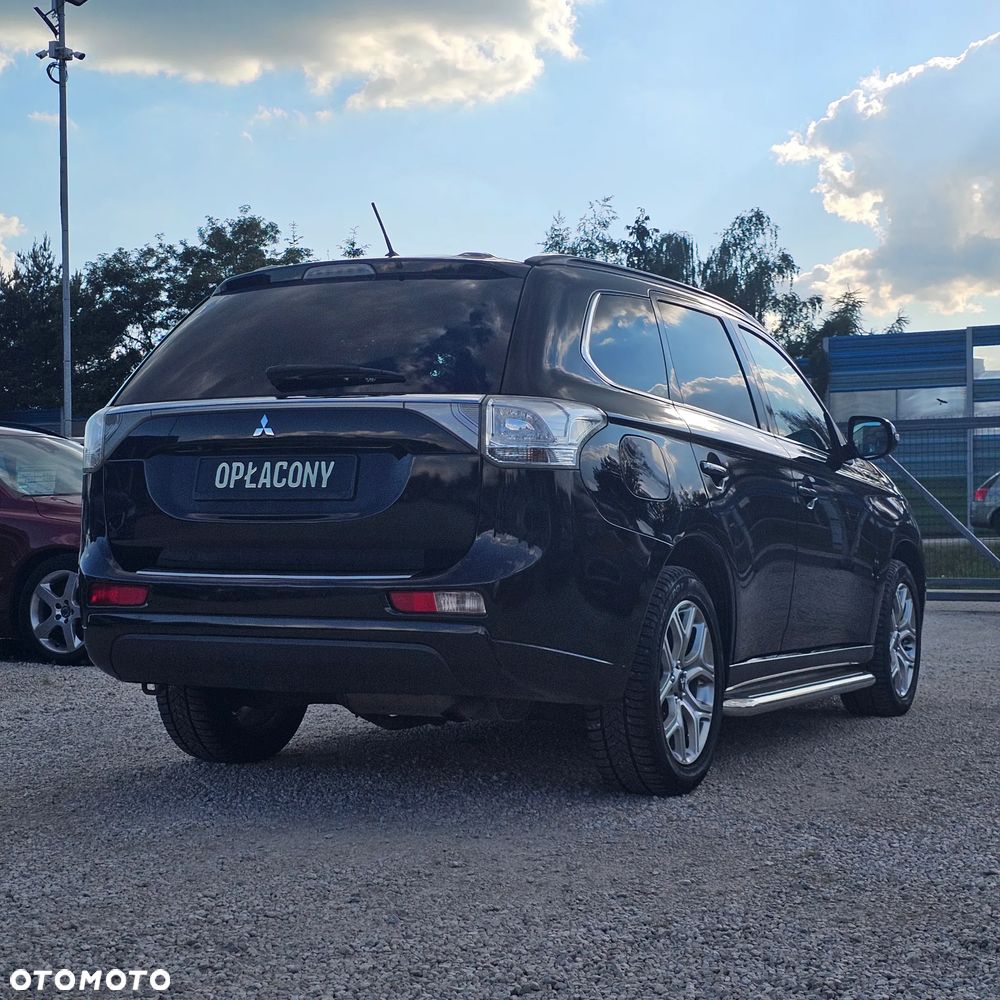 Mitsubishi Outlander - 8