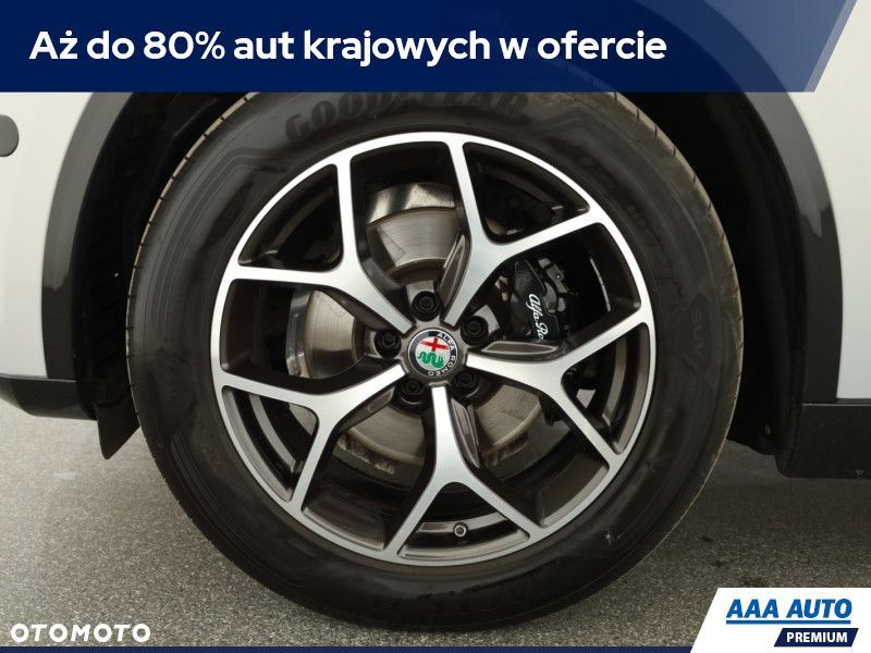 Alfa Romeo Stelvio - 14