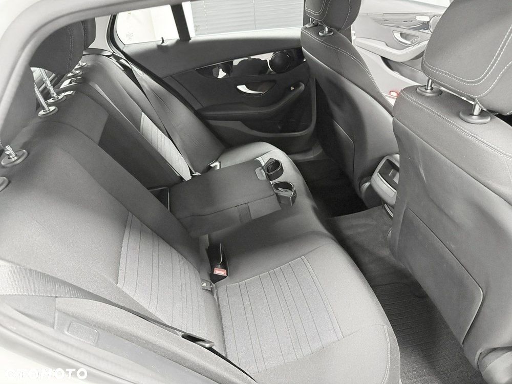 Mercedes-Benz Klasa C - 31