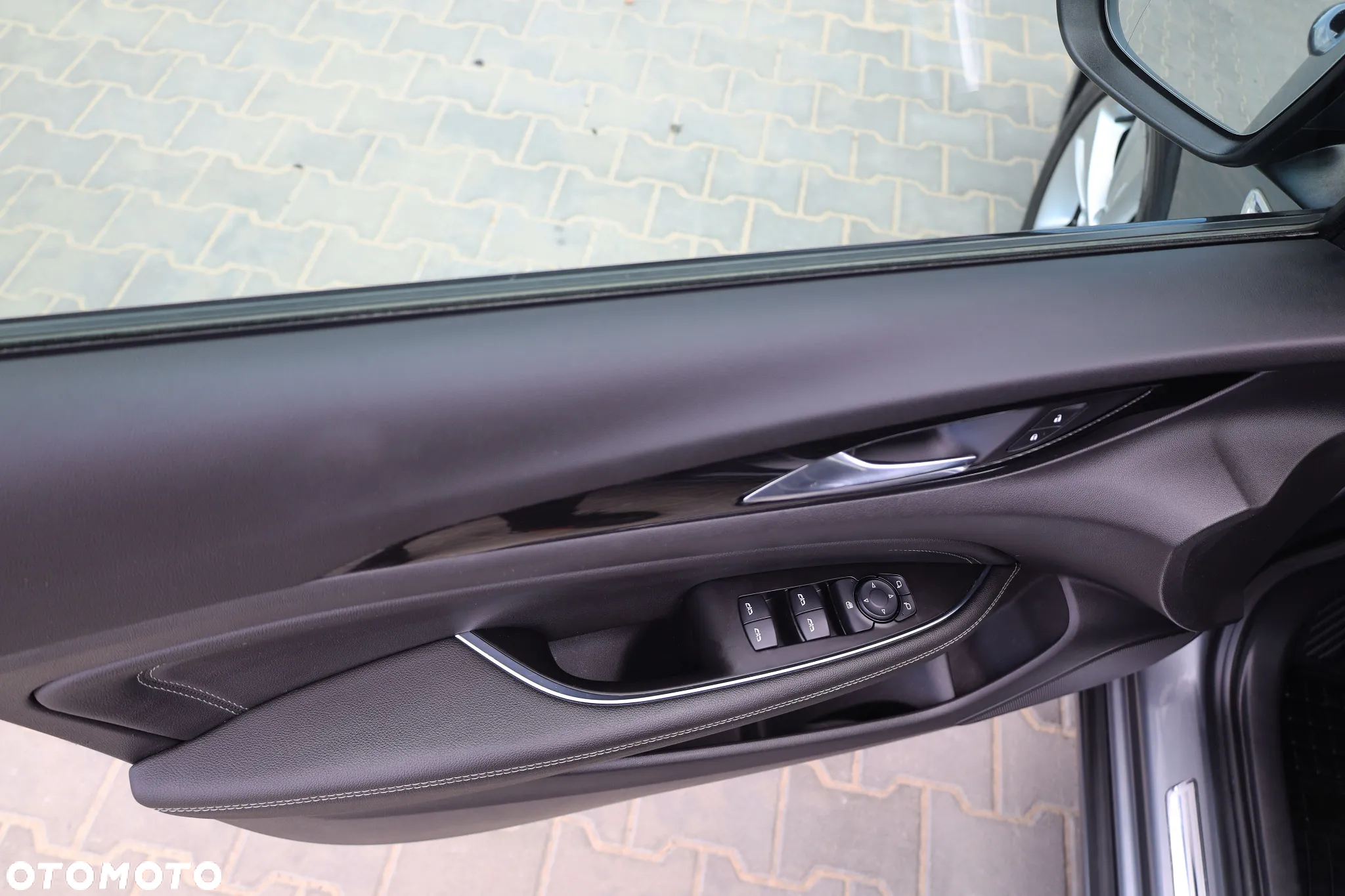 Opel Insignia 1.5 T Elite S&S - 17