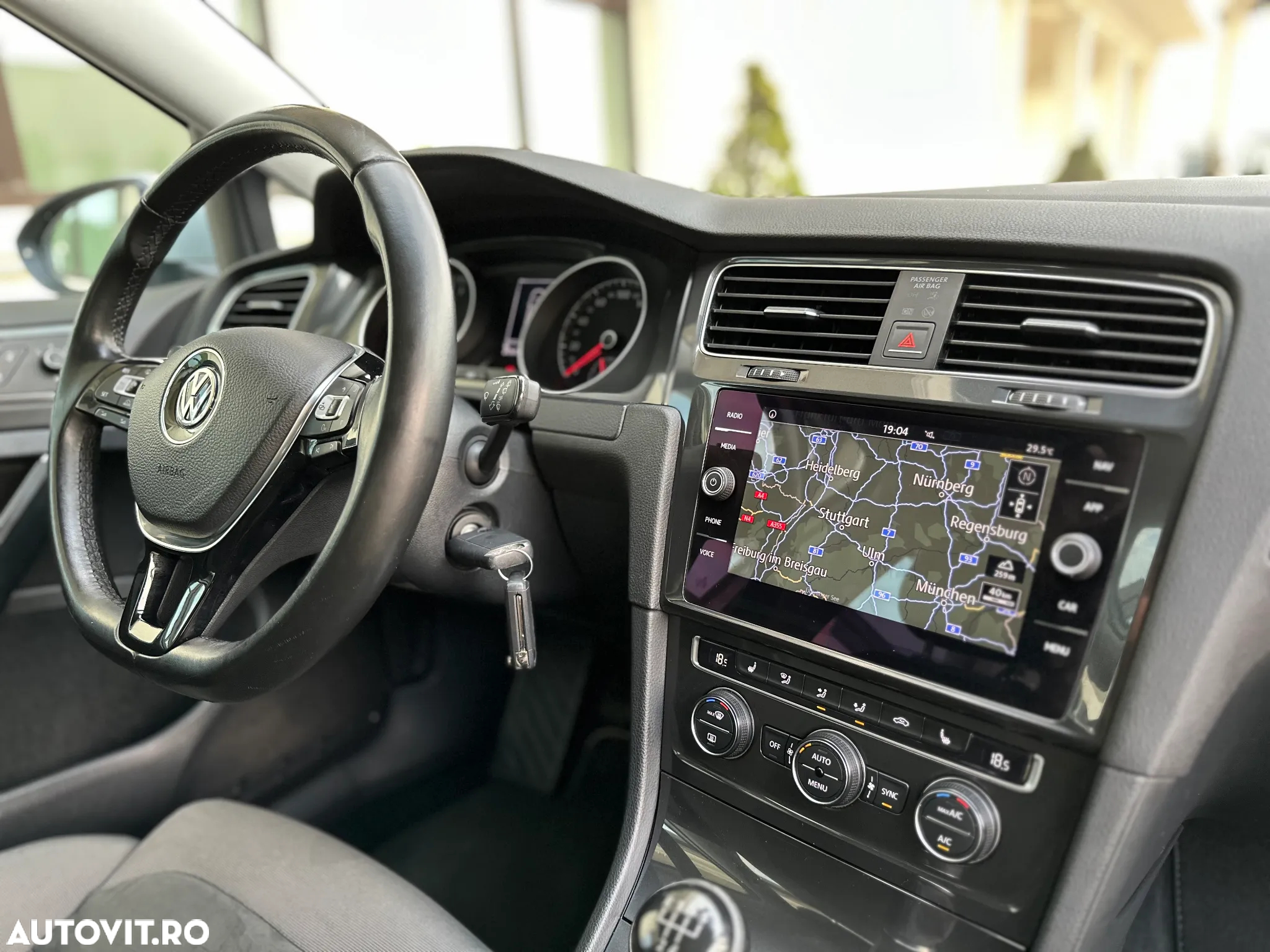 Volkswagen Golf Variant 1.6 TDI (BlueMotion Technology) Trendline - 17