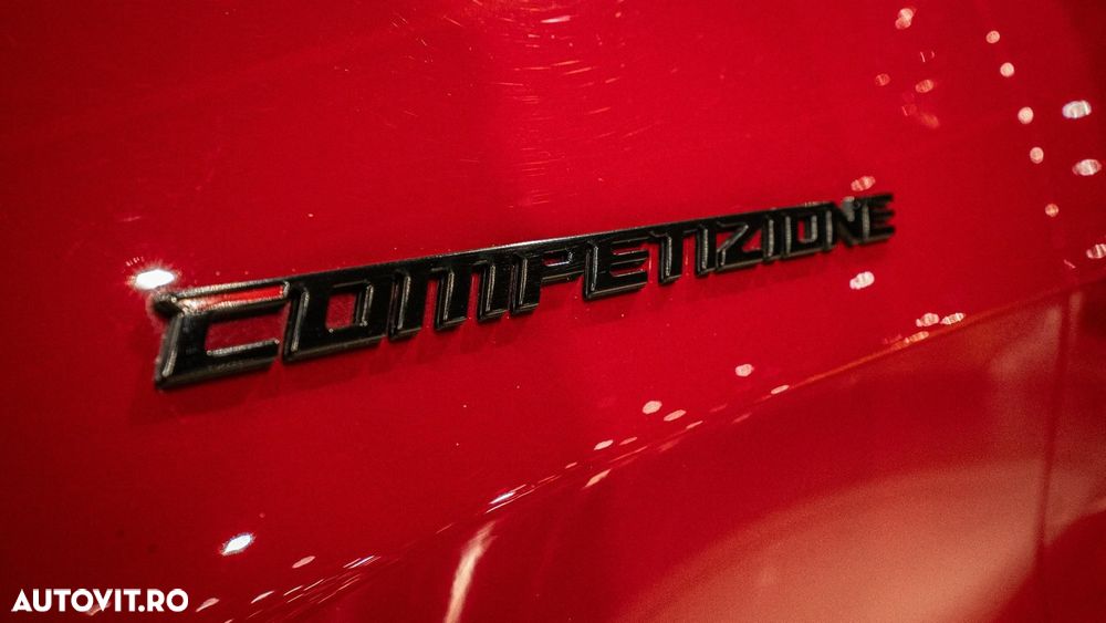 Alfa Romeo Giulia 2.0 Turbo 16V AT8-Q4 Competizione - 11