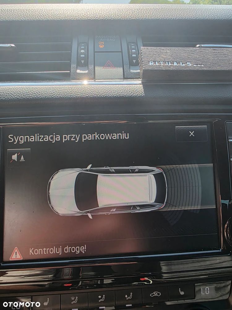 Skoda Octavia 2.0 TDI RS - 22
