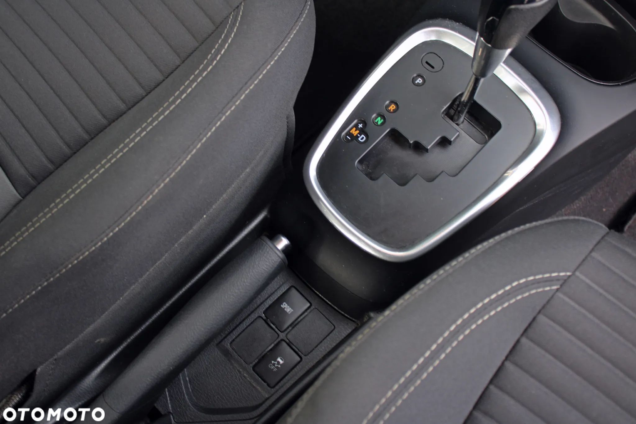 Toyota Yaris 1.5 Premium CVT - 1