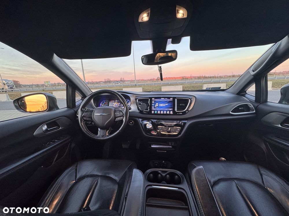 Chrysler Pacifica - 6