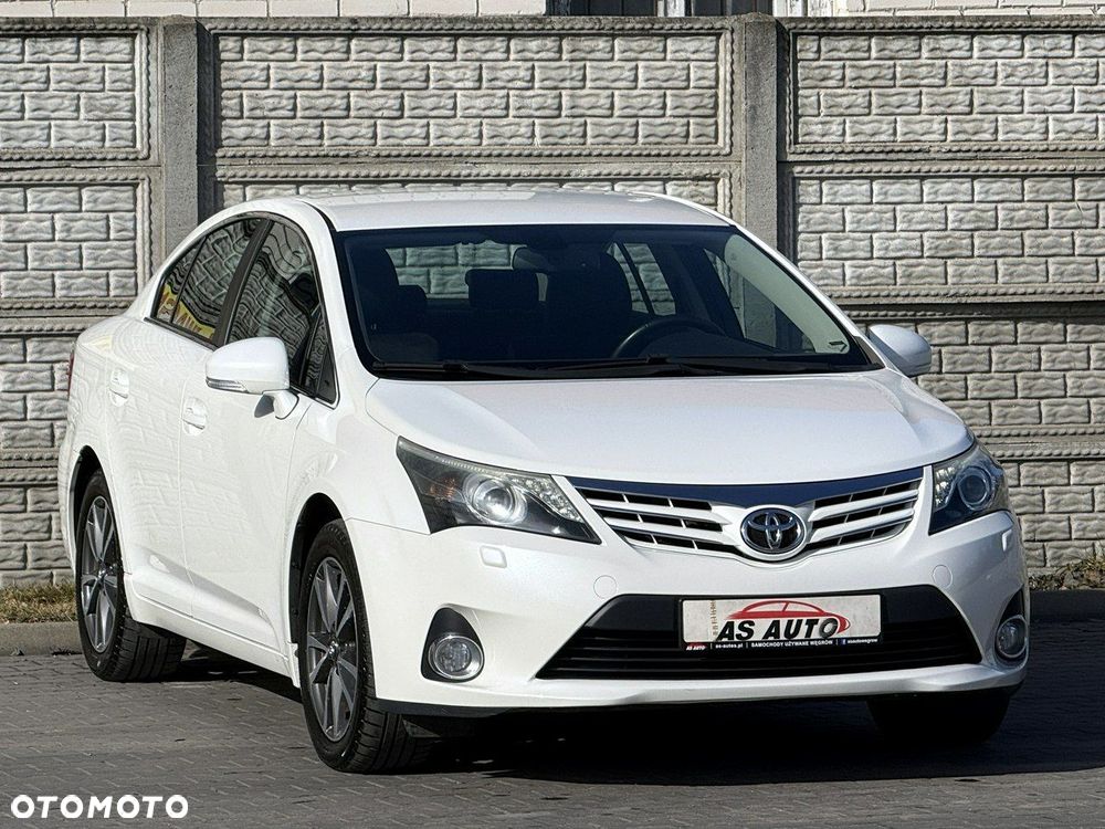 Toyota Avensis 2.0 Premium MS - 3